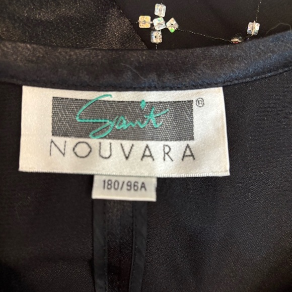 Vintage Saint Nouvaro‎ women’s black embellished sleeveless blouse - Picture 9 of 12